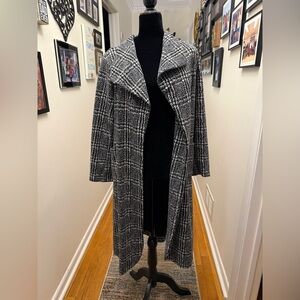 Women's Black and White Plaid Coat ~very light
